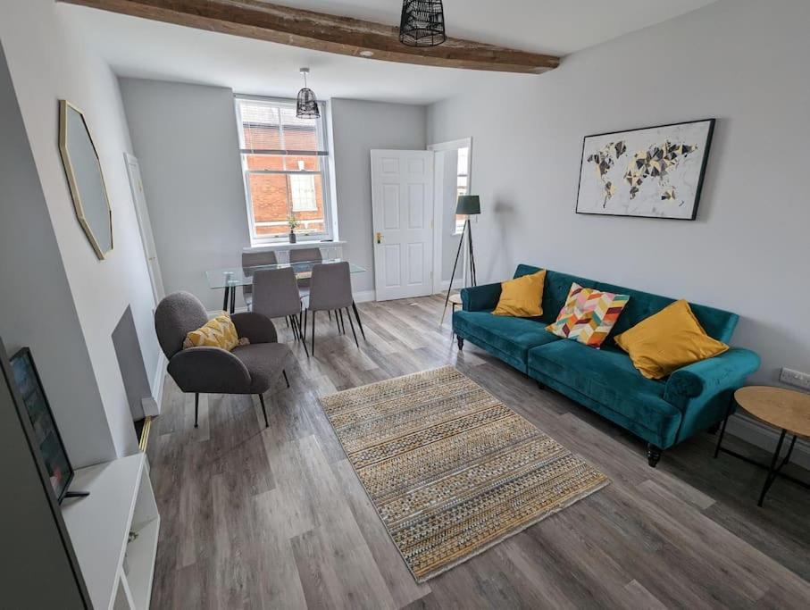 31 High Street - Modern & Stylish 2-Bed Apartment - Inc Parking Husbands Bosworth Esterno foto