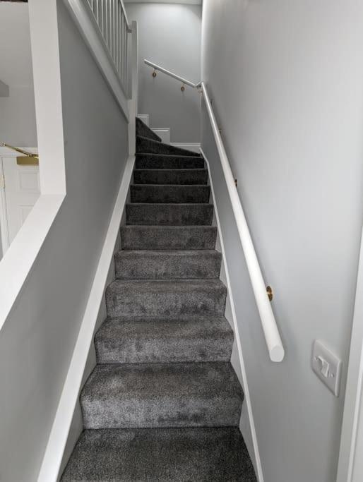 31 High Street - Modern & Stylish 2-Bed Apartment - Inc Parking Husbands Bosworth Esterno foto
