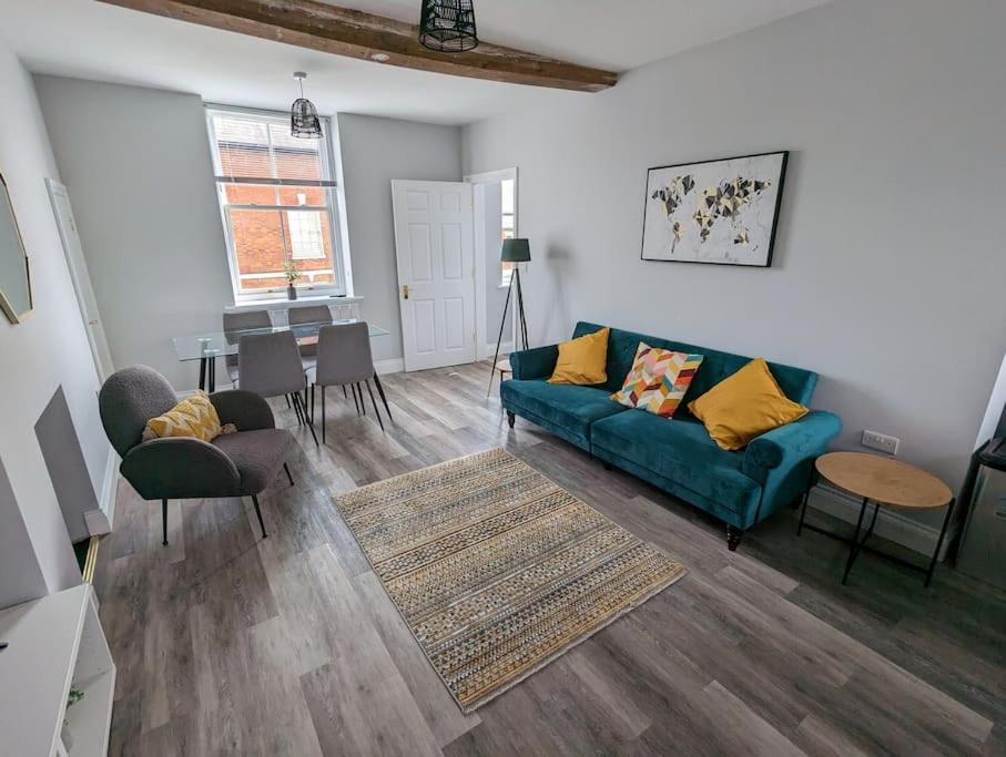 31 High Street - Modern & Stylish 2-Bed Apartment - Inc Parking Husbands Bosworth Esterno foto